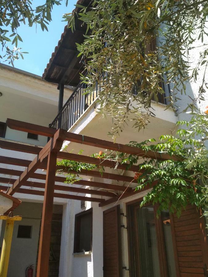 Kalama Apartments Каламос Екстер'єр фото